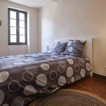 Centre 75m2, Avec 3 * Carcassonne