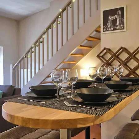 Apartment Centre 75m2, Avec 3 *