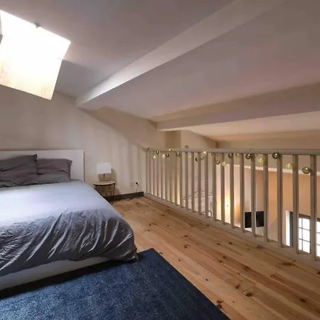 Centre 75m2, Avec 3 Apartment
