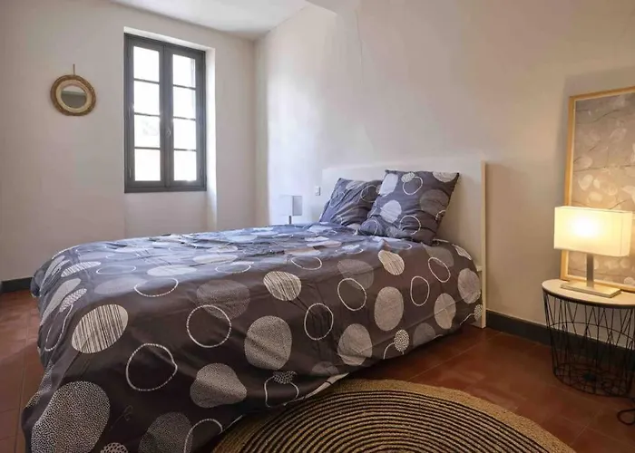 Centre 75m2, Avec 3 * Carcassonne